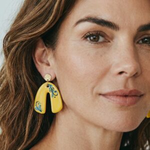orecchini-earrings-grottega-laterza-puglia-ceramic-ferro-di-cavallo-giallo